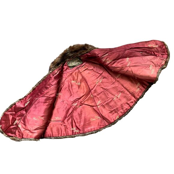 Vintage Authentic SILVERMAN Fur Newport News VA Cape Stole Coat Jacket Brown - Picture 3 of 5